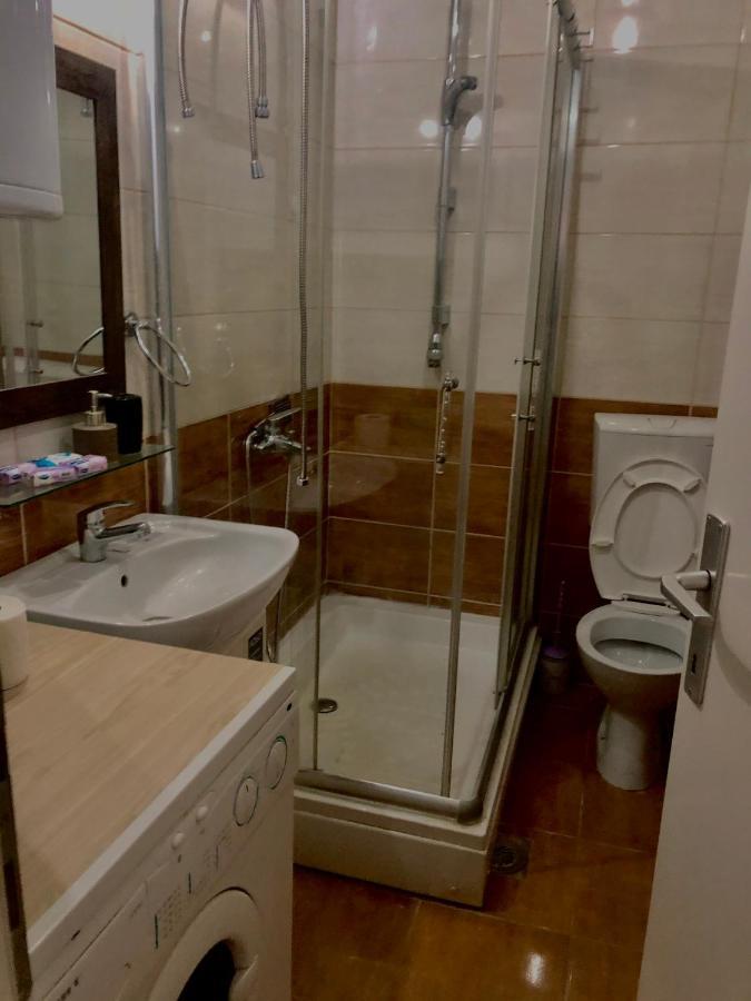 Apartments Near City Center Скопие Екстериор снимка
