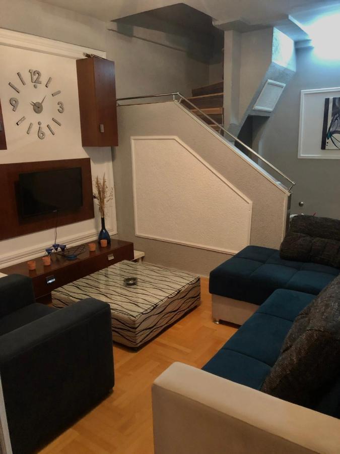 Apartments Near City Center Скопие Екстериор снимка