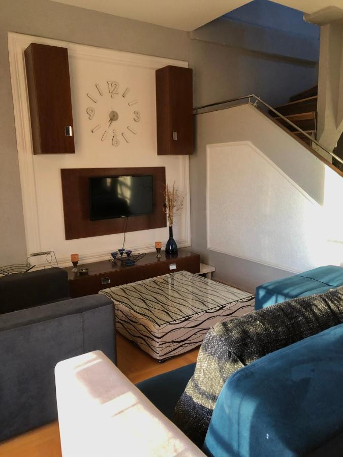 Apartments Near City Center Скопие Екстериор снимка