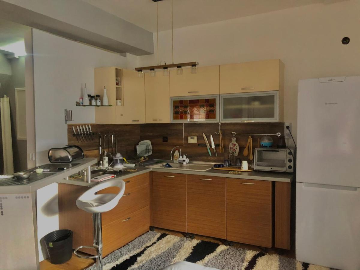 Apartments Near City Center Скопие Екстериор снимка