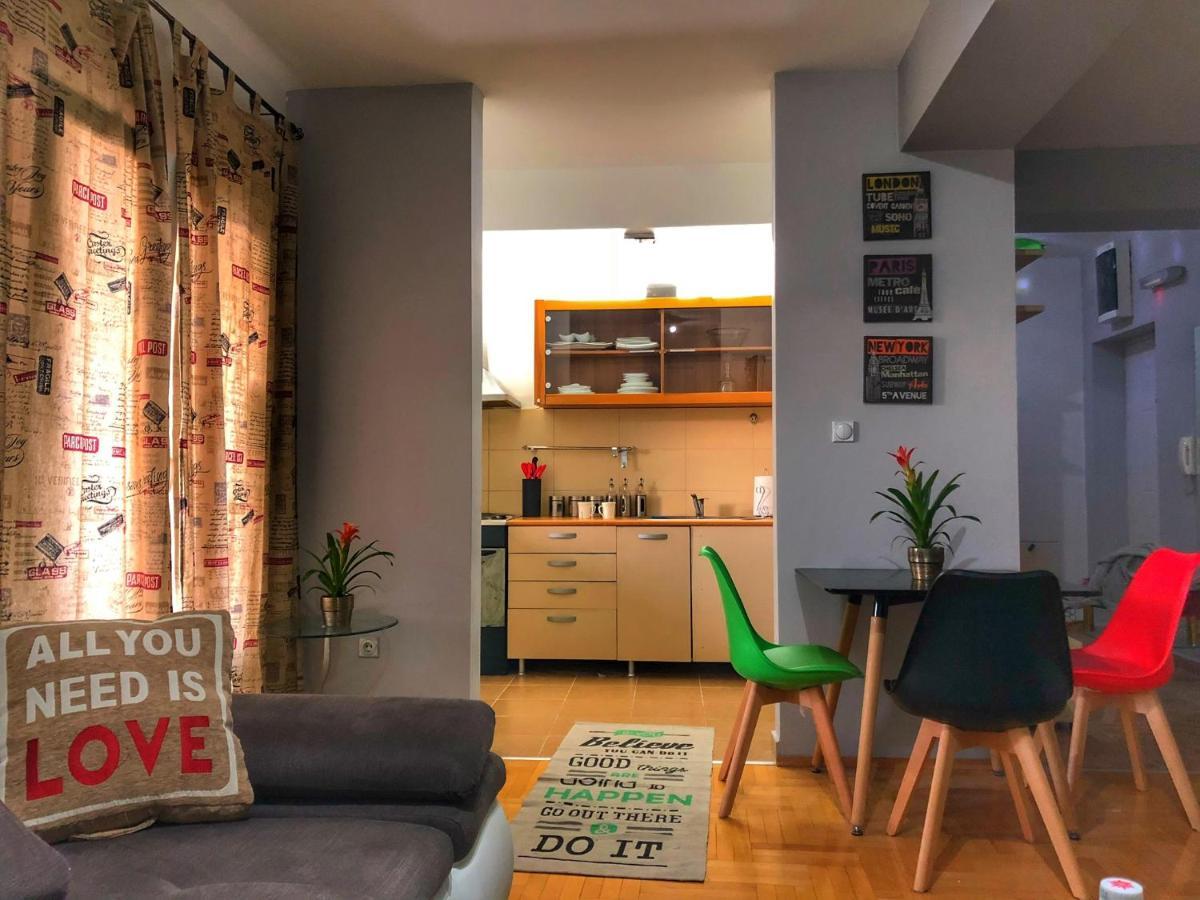 Apartments Near City Center Скопие Екстериор снимка